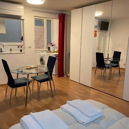 Gianfranco - City Center Apt Florens Exteriör bild